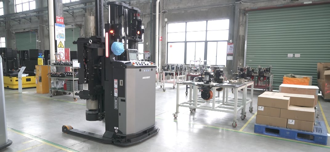 大型光伏拉晶智能工廠AGV小車項(xiàng)目